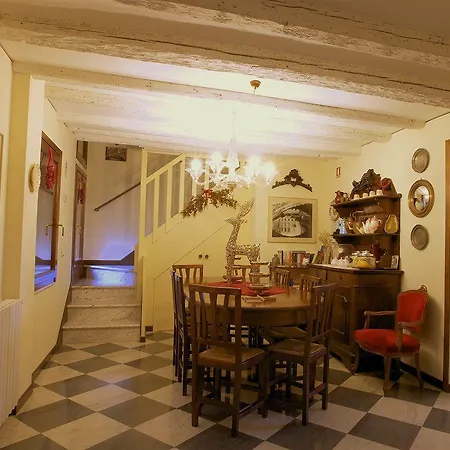 Bed & Breakfast 3749 Pontechiodo 3*