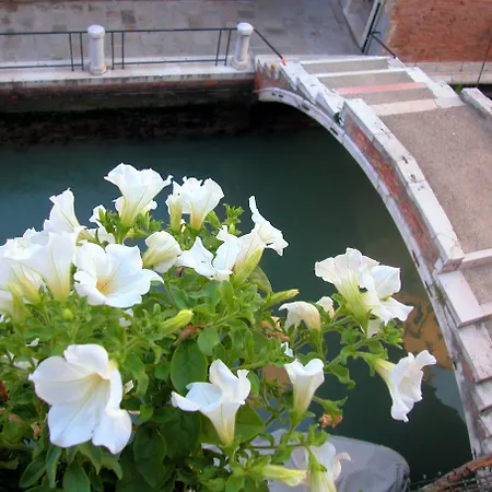 3749 Pontechiodo 3* Venecia