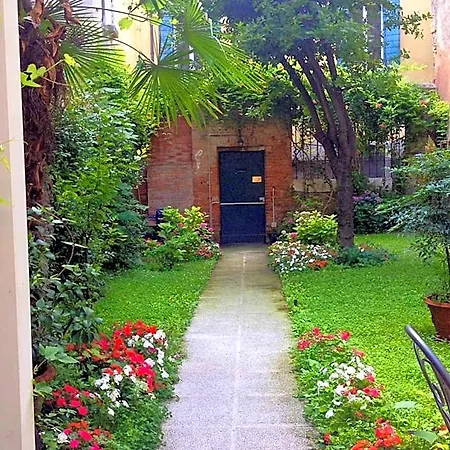 Bed & Breakfast 3749 Pontechiodo 4*