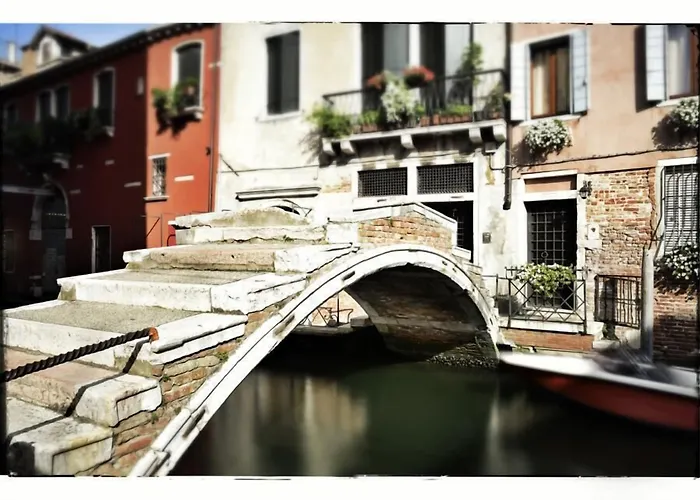 3749 Pontechiodo Alojamento de Acomodação e Pequeno-almoço Veneza