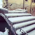 Bed & Breakfast 3749 Pontechiodo Venedig