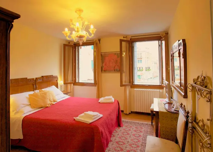 Bed and breakfast 3749 Pontechiodo 3*