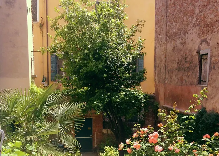 3749 Pontechiodo Bed and breakfast