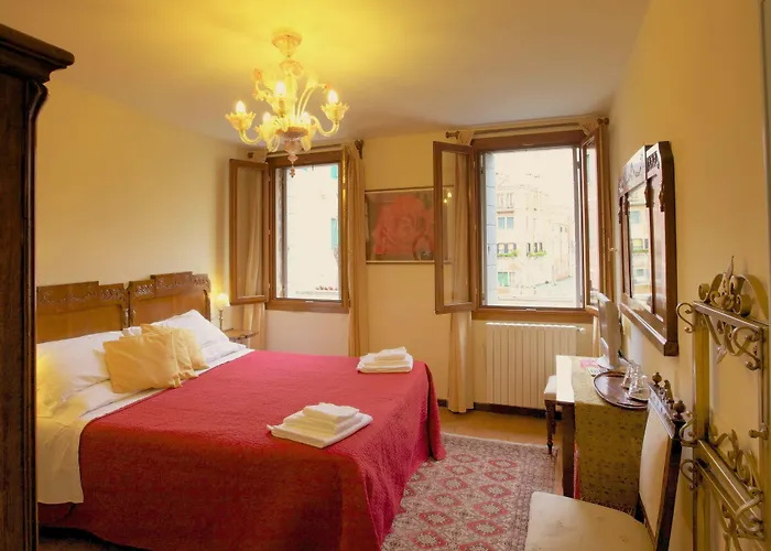 Bed and breakfast 3749 Pontechiodo 3*