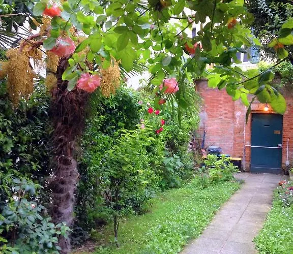 3749 Pontechiodo Bed and breakfast