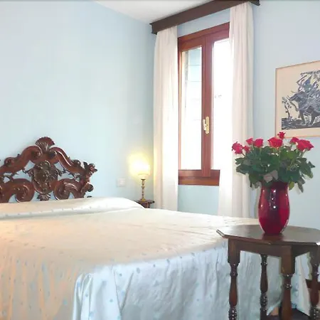 Bed & Breakfast 3749 Pontechiodo Venedig