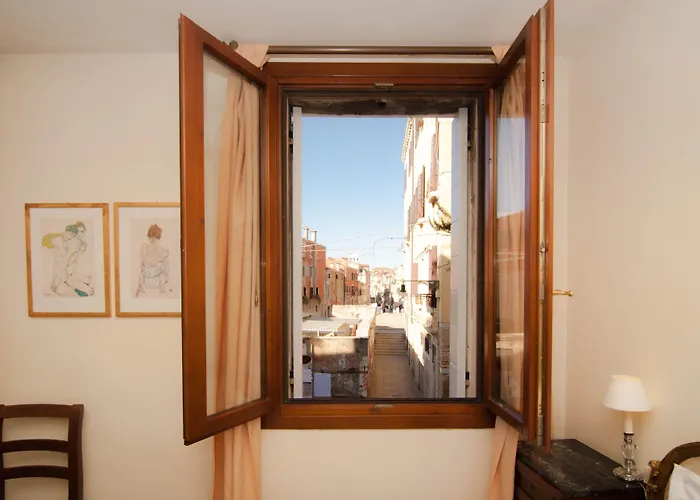 3749 Pontechiodo Bed and Breakfast Βενετία